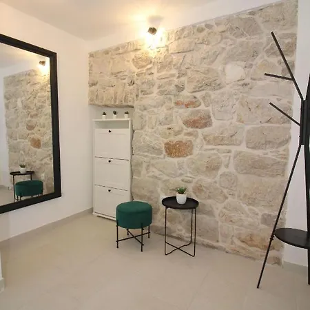 Apartment Ghetto Aparment Apartment Primosten